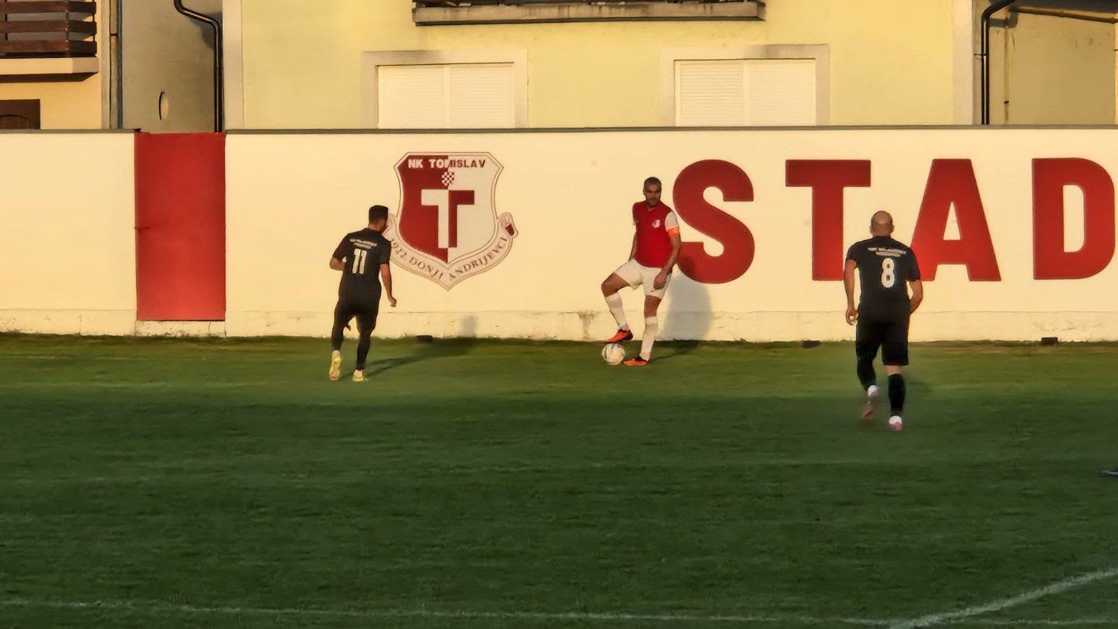 Nogometaši Tomislava u Donjim Andrijevcima su izvukli bod
