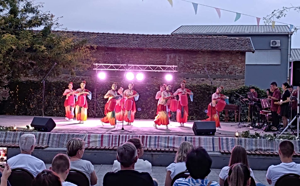 Donji Andrijevci ugostili folklorne skupine iz svijeta u sklopu "Međunarodne smotre folklora Zagreb izvan Zagreba"