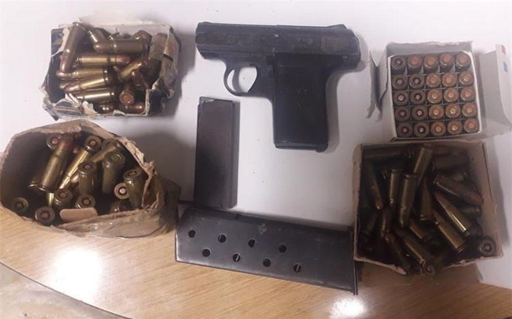 Čistile obiteljske kuće i pronašle ubojite naprave pa pozvale policiju